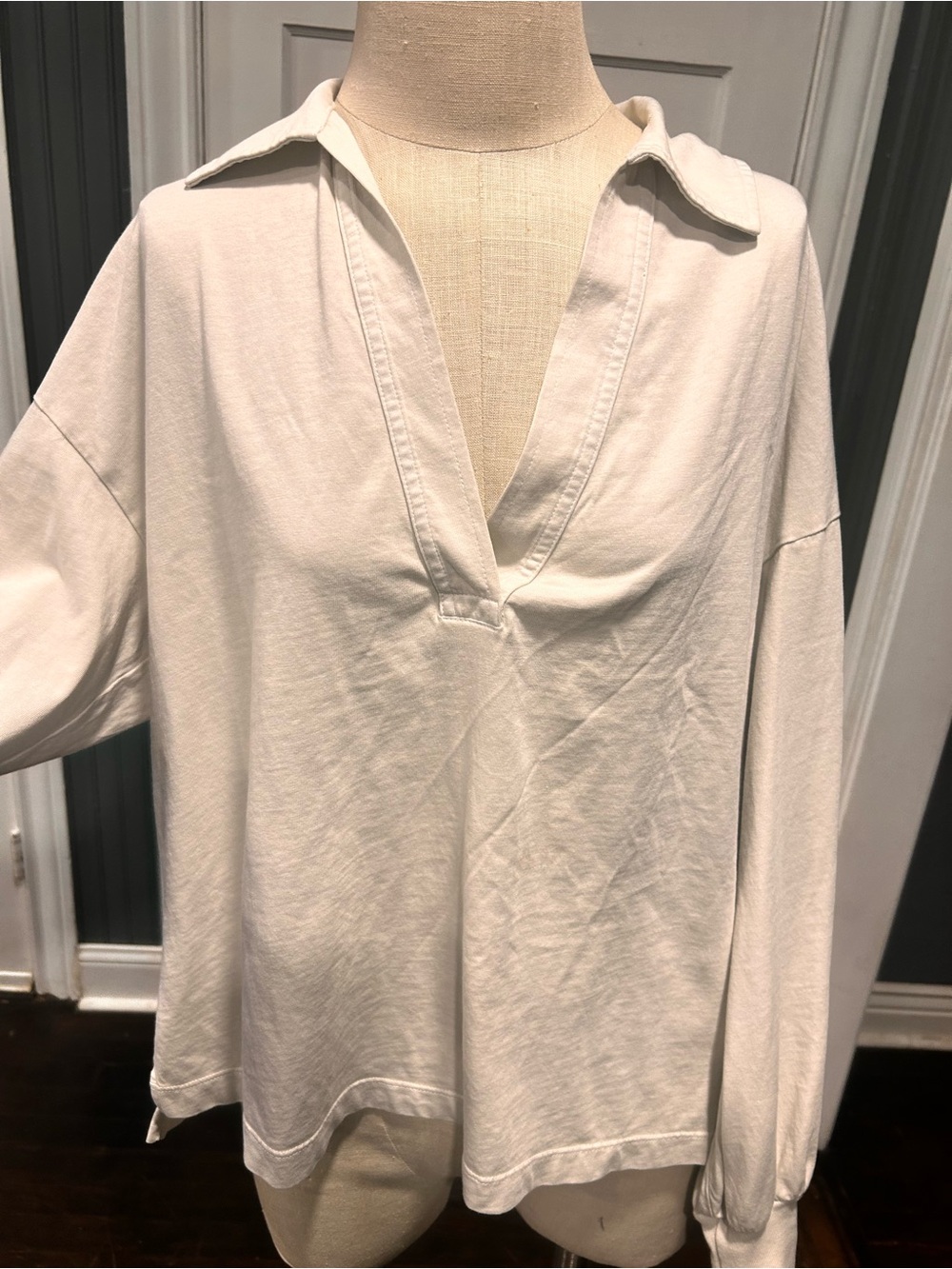 Women's Cream Long-Sleeve Polo V-Neck Top XIrena Spalding M NWOT